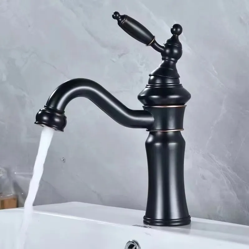 ก๊อกน้ำโครเมี่ยมอ่างล้างหน้าทองเหลืองสีดำ ° 360หมุนได้ก๊อกน้ำผสมร้อนและเย็นสไตล์ยุโรป 1