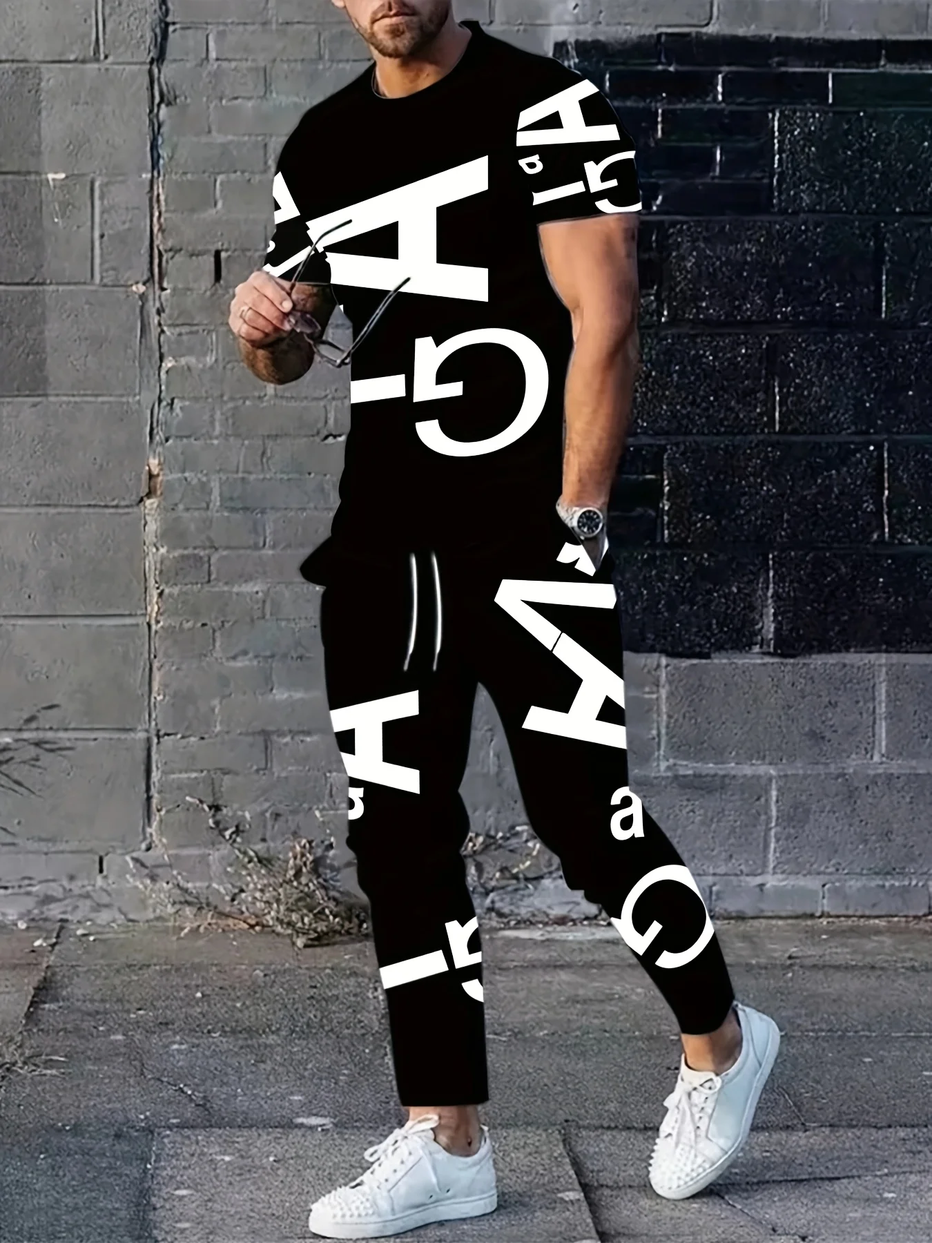 المجموعة الرجالية الجديدة لصيف تتميز بطبعات الحروف كاجوال عصرية للاستخدام في الهواء الطلق وخفيفة الوزن وناعمة وغير قابلة للتنفس