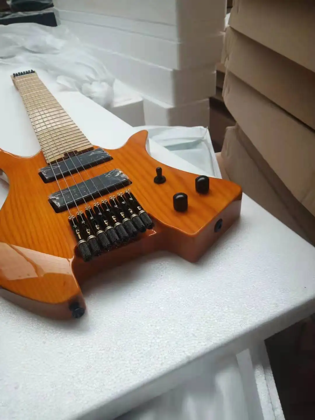 ヘッドレスギター　エレキギター6弦 Amazon | 2023 NK 扇形フレット 6 弦ヘッドレスエレキギターウッド