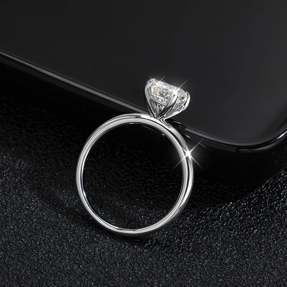 Oval VVS1 Women's  Wedding Ring