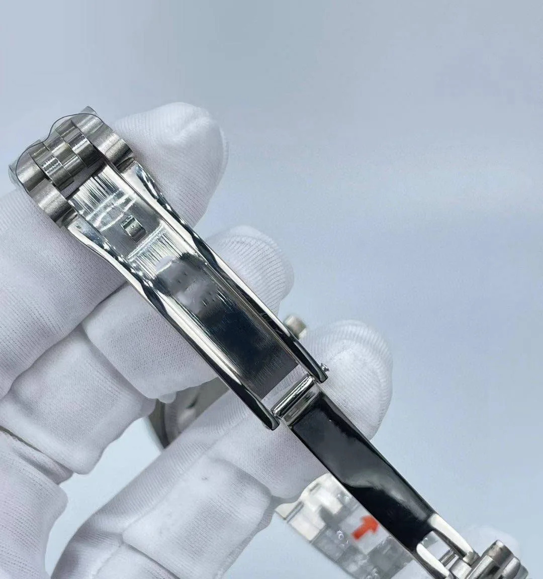 Wrist Watch for Women - Blue dial, 31mm, 316 Steel Strap - Timepiece for every occasion.