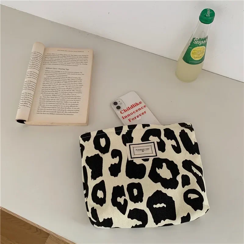 Cosmetic Bag Pink Leopard Print Women Retro Flower Ladies Small Clutch Purse Travel Handbag Schoolgirl Pencil Storage Pouch makeup organizer cosmetic bag cosmetic storage bag makeup bag cosmetic case