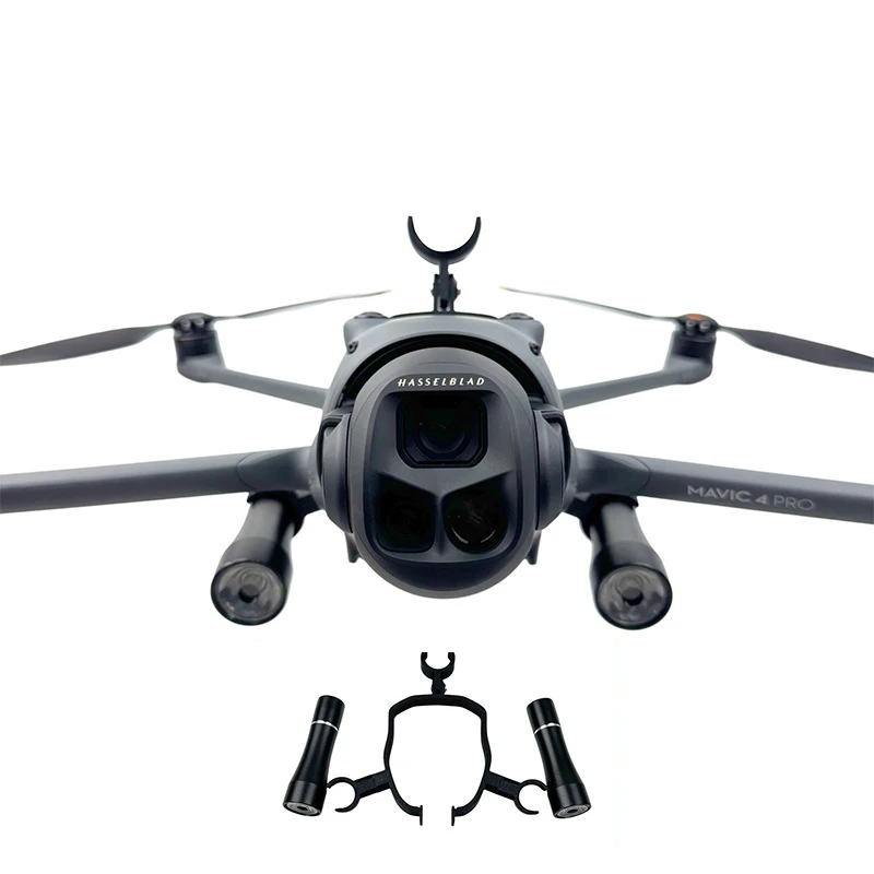 Lampe torche CREE 120LM fixée sous un drone DJI Mavic 4 Pro, idéale pour les missions de recherche ou les vols nocturnes.