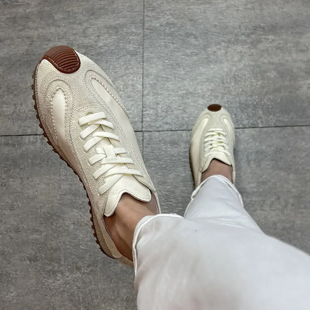 

2023 Summer New Male Gump Shoes Leather Soft Sole Retro Board Shoes Breathable Comfortable Fashion Trend Small White Shoes