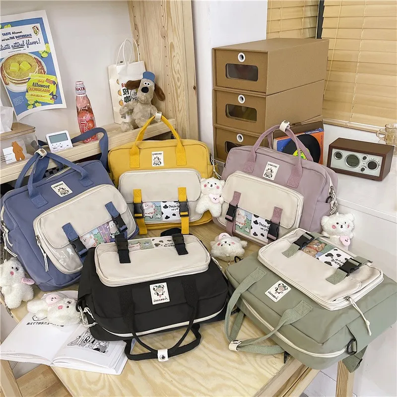 

Новинка лета 2023, корейское издание, INS, античная Милая прозрачная Студенческая сумка через плечо с маленьким медведем и карточкой, классическая женская сумка