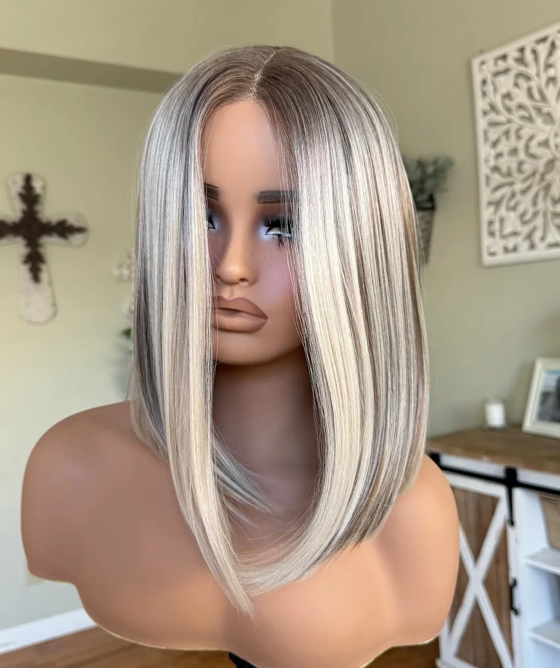 Highlight Blonde Wear and Go Glueless Wig Synthetic Lace Front Wigs for Women Short Bob 14inch Lace Front Wig Daily Use