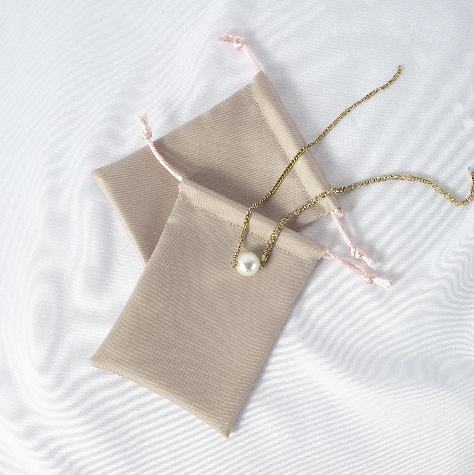 20/50/100 pcs Silk Jewelry Small Gift Bags Mini Size 8X10cm 9X12cm Champagne Drawstring Packaging Pouch Wedding Favor Candy Bag