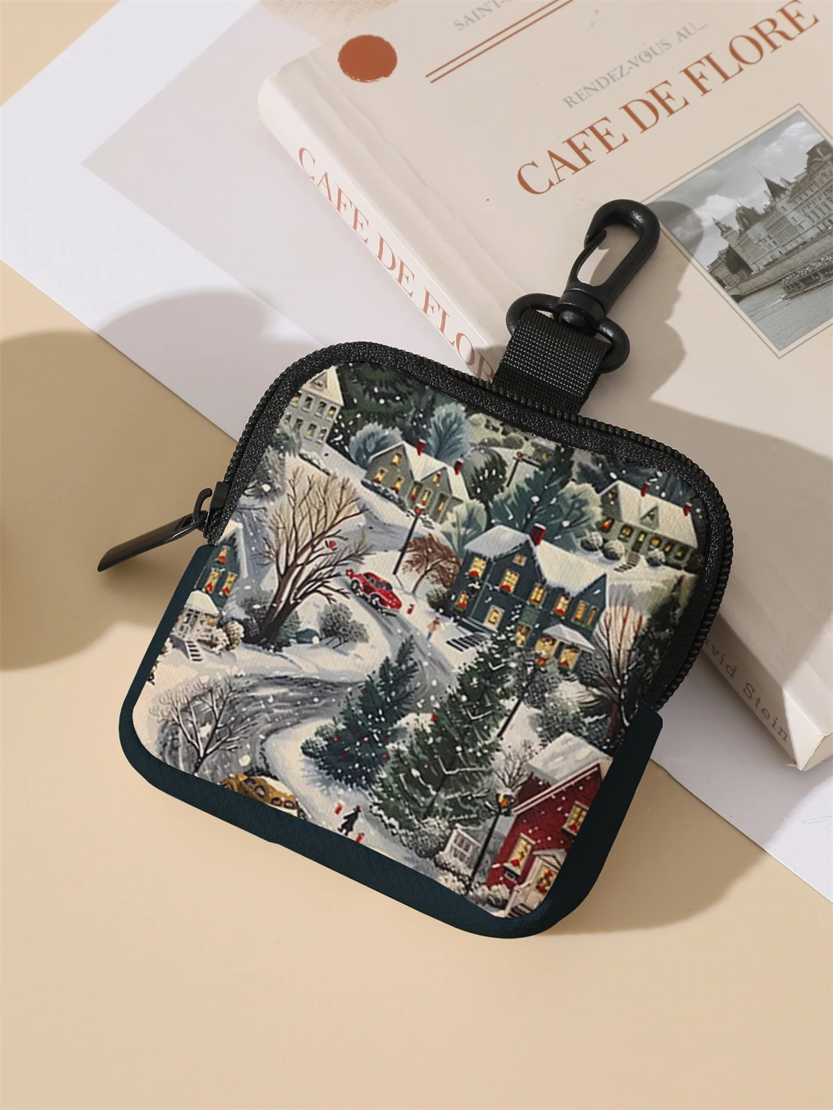 Large capacity coin wallets, digital printed coin wallets, and storage bags are ideal choices for gifts