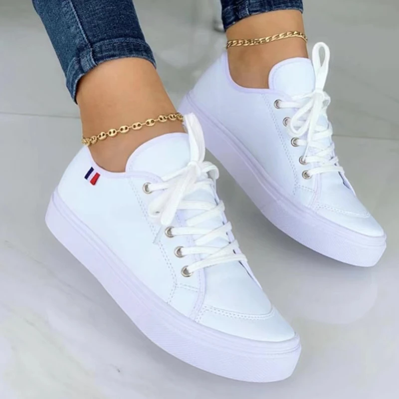 2022 Women Casual Shoes New Spring Woman Shoes Fashion White Sneakers Breathable Lace-up Ladies Sneakers Vulcanize Shoes Female