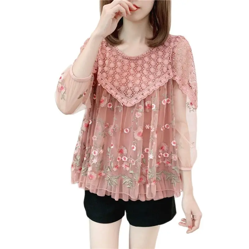 

Spring Autumn New Style Women's Tops Nine Points Sleeve Socialite Temperament Loose Splicing Embroidery Lace Female T-shirt