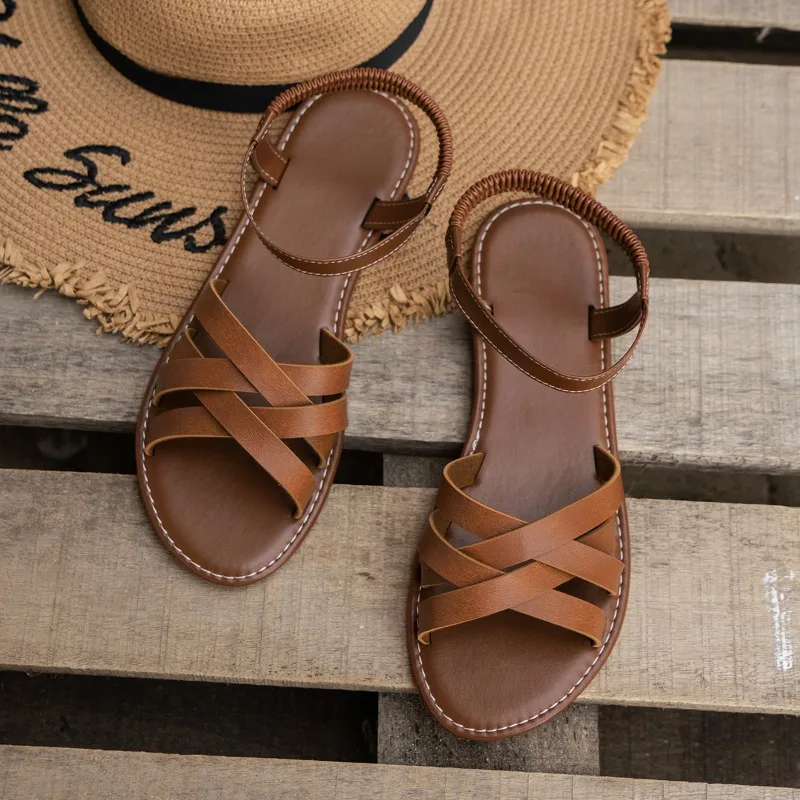 Summer Lightweight Casual Slip-on Women Comfortable Flat Beach Sandals Retro Crossover Solid Color Roman Style Plus Size_vogvips.com