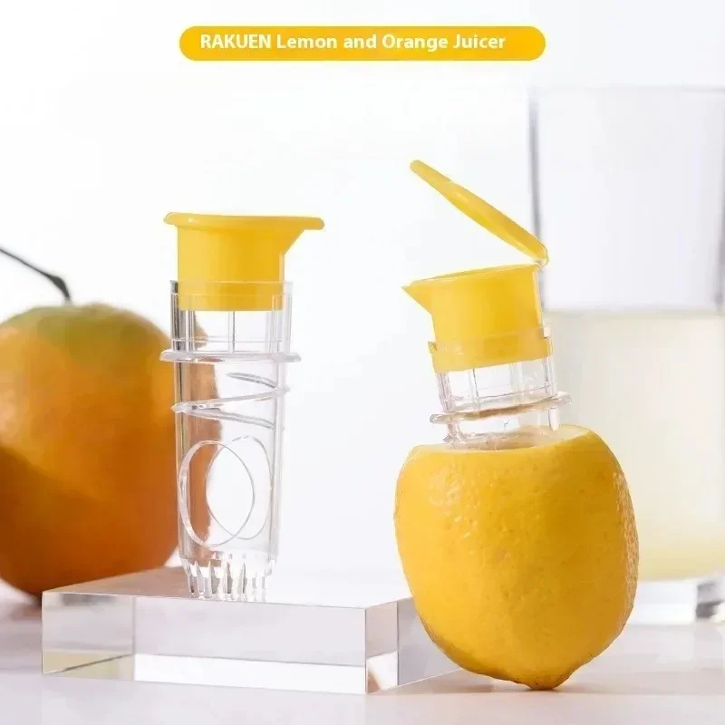 2PCS Lemon Squeezer Plastic Resuable Lightweight Juices Reamer Washable Manual Juices Portable kitchen Reamer Built in Filter