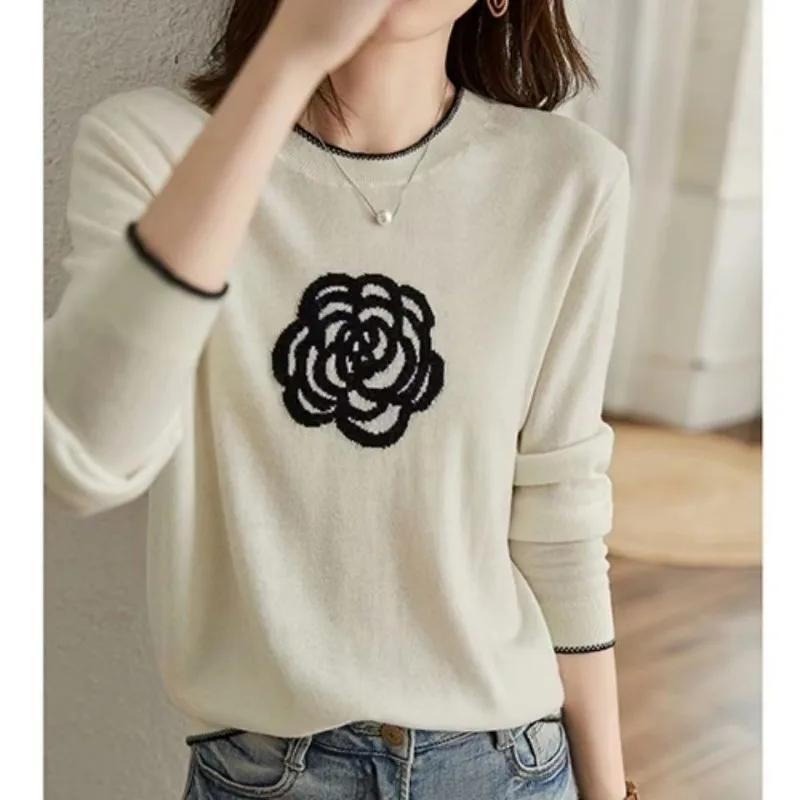 

Модная Однотонная футболка с цветочной вышивкой, женская одежда, новинка 2023, осенние свободные повседневные пуловеры, универсальная Корейская футболка