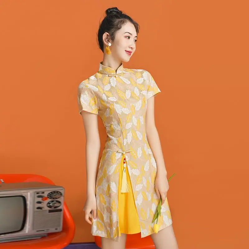 Китайское желтое кружевное ретро-платье