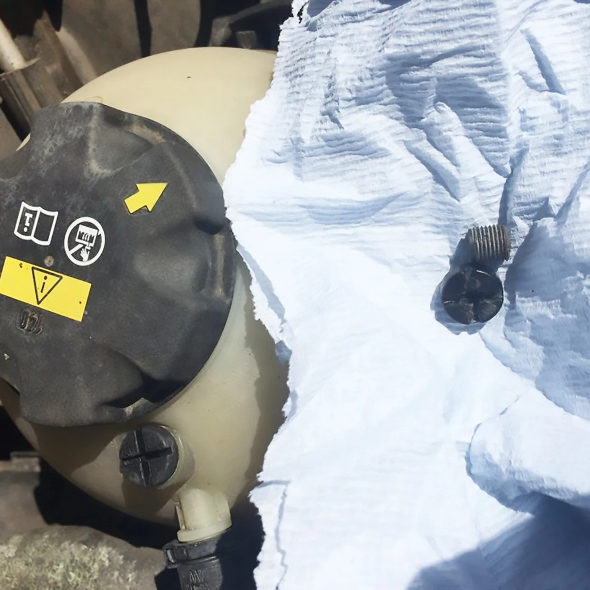 ABSOPRO Kühlmittelbehälter Deckel: Passend Für Jeep Wrangler & Dodge Grand Caravan