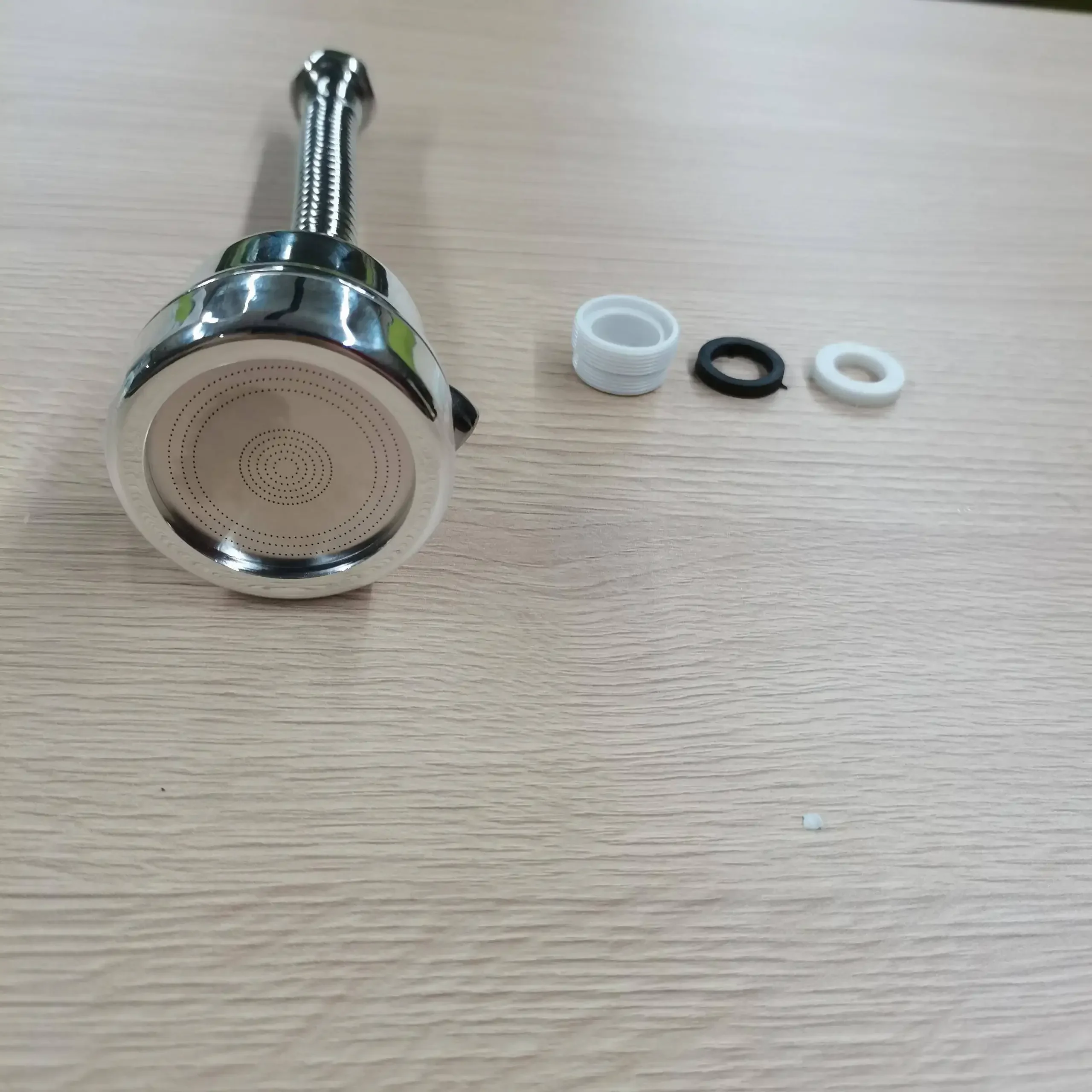 360 회전식 고압 주방 수도꼭지 익스텐더, 물 조절식 수도꼭지 깍지 어댑터, 3 가지 모드 수도꼭지 통풍기