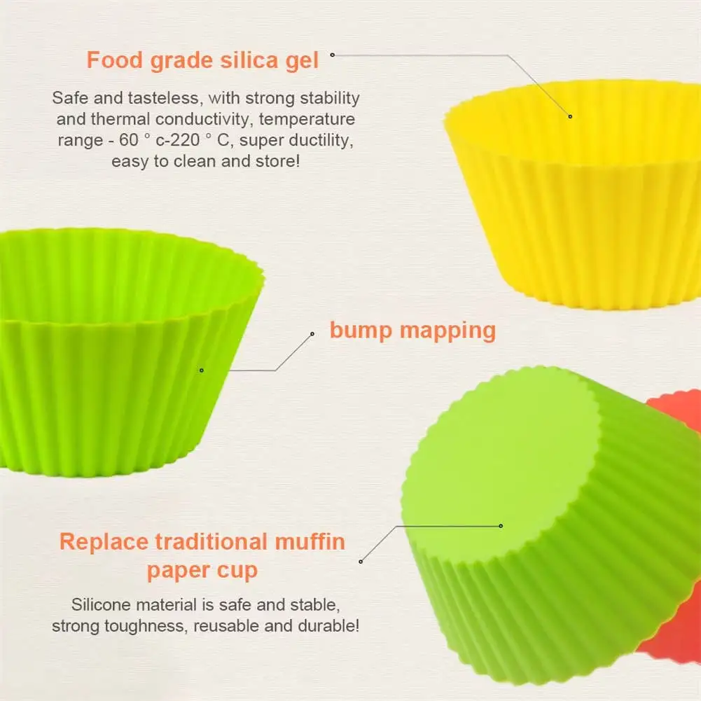 Stackable and easy-to-clean round silicone baking molds for desserts.