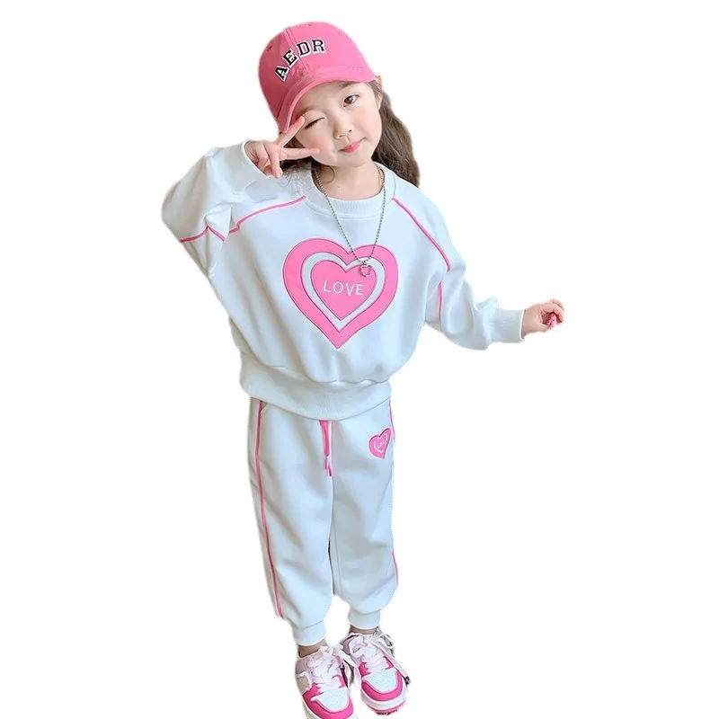 2024 New Autumn Girls' Set Love Round Neck Pullover Elastic Waist Sports Pants 2PS Casual Fashionable Outdoor Sportswear