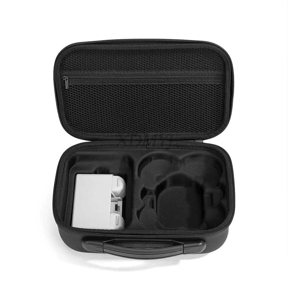 Intérieur du sac de transport pour drone, protection et rangement pratique avec compartiments en mousse sur mesure