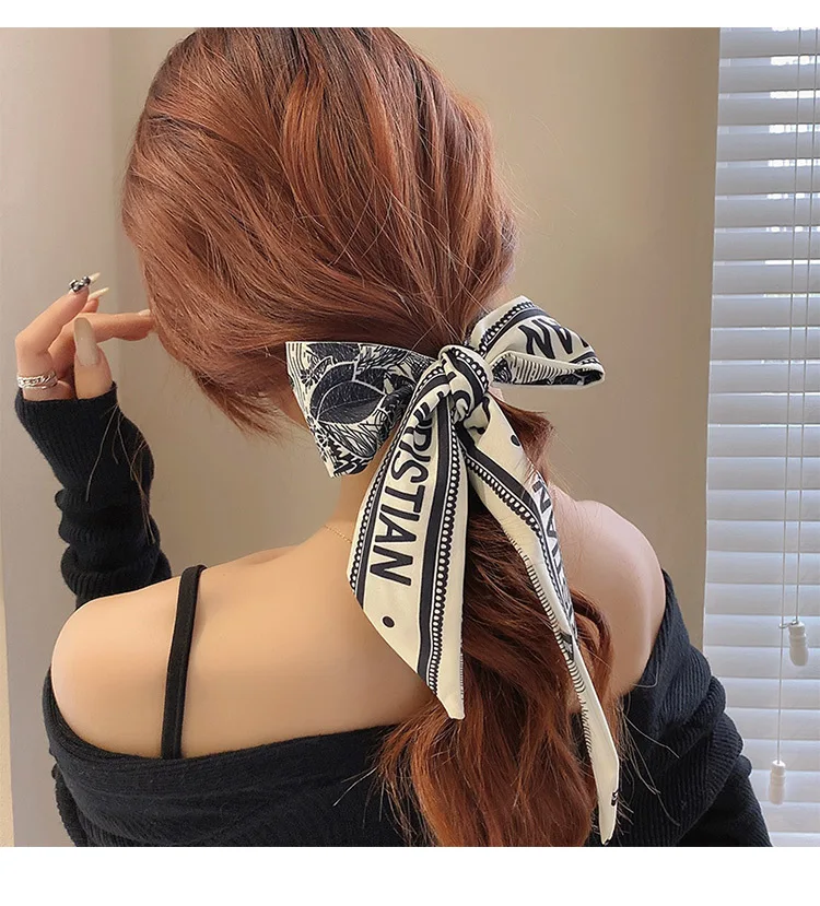 Wearing the hair band