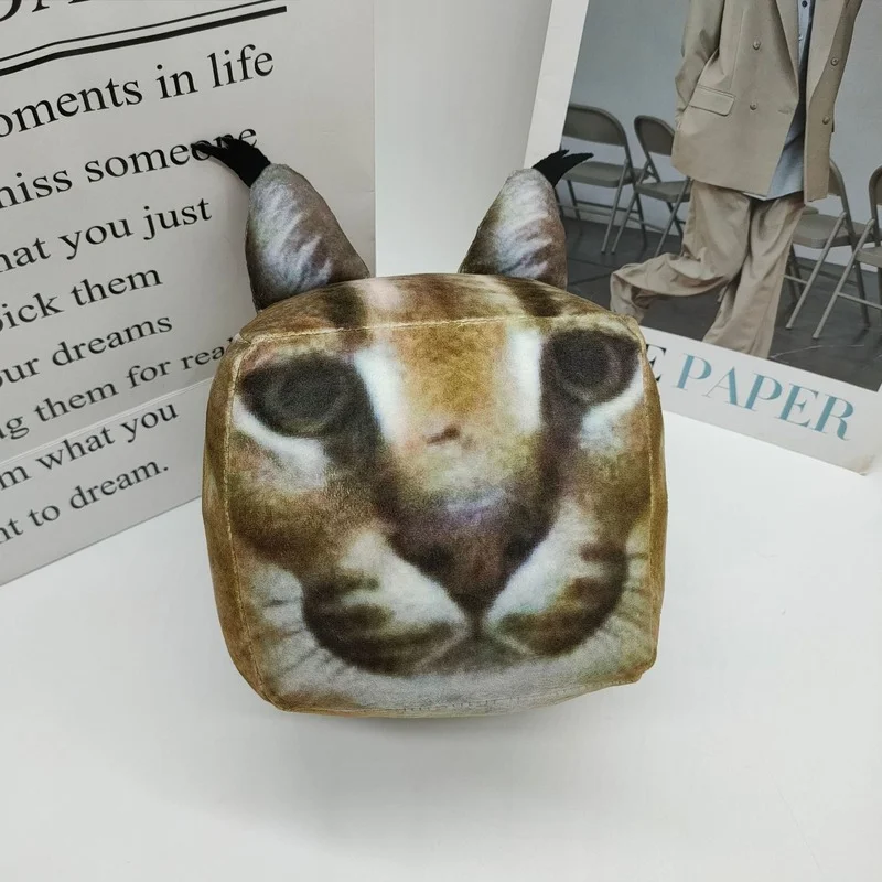 Roblox levanta uma simulação floppa cubo gato caracal pelúcia