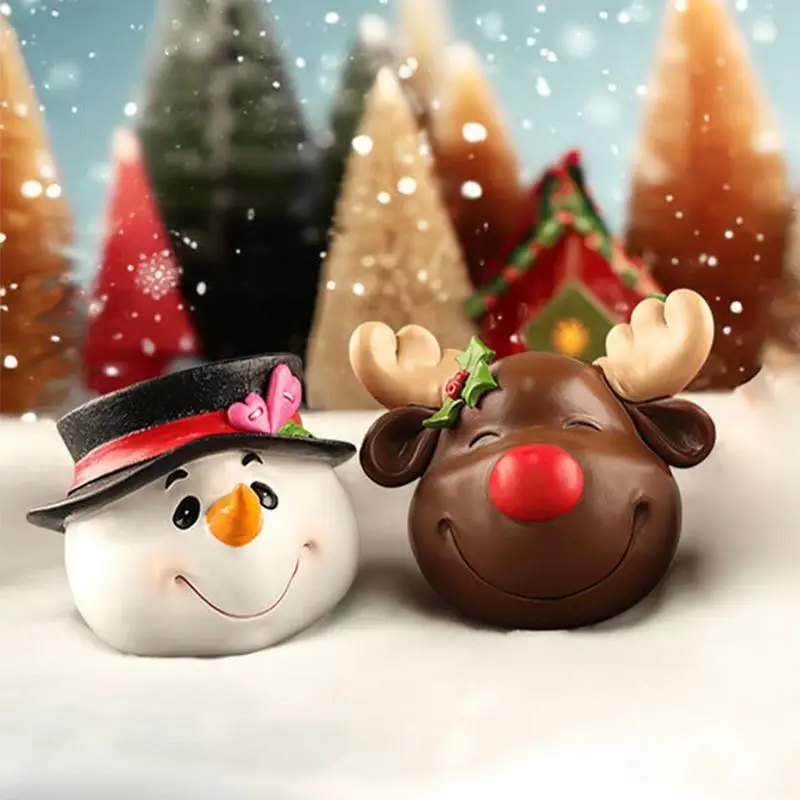 Giocattoli Di Natale Cute Snowman Head Elk Santa Pupazzo Di Neve Figurine Per Home Office Car Window Decors Desk Topper Figurine In Resina
