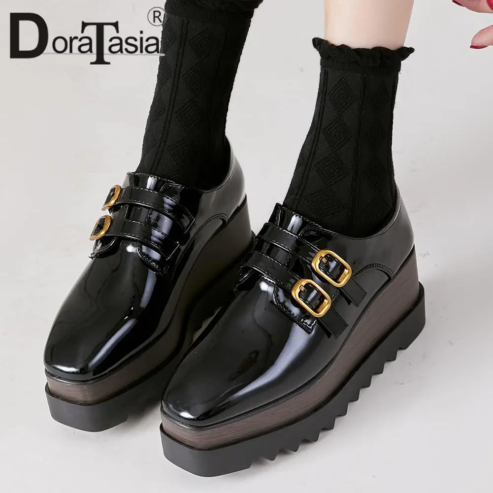 Brand New Ladies Solid Flat Platform Flats Fashion Buckle Girls Leisure Square Toe Women Flats Casual Spring Autumn Woman Shoes