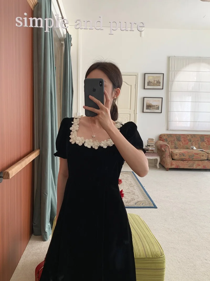 Autumn French Vintage Black Velvet Midi Dresses for Women Puff Sleeves Square Collar A-line Korean Fashion Vestido Mujer New