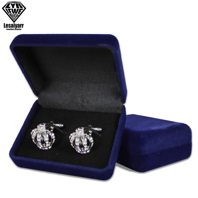 Рисунок 2 - Черная коробка Geschenk из искусственной