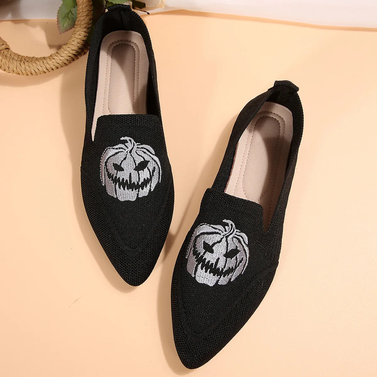 Women's Pointed Toe Flat Shoes Solid Color Knitted Slip-On Casual Breathable Ballet Flats Loafers Comfortable Footwear