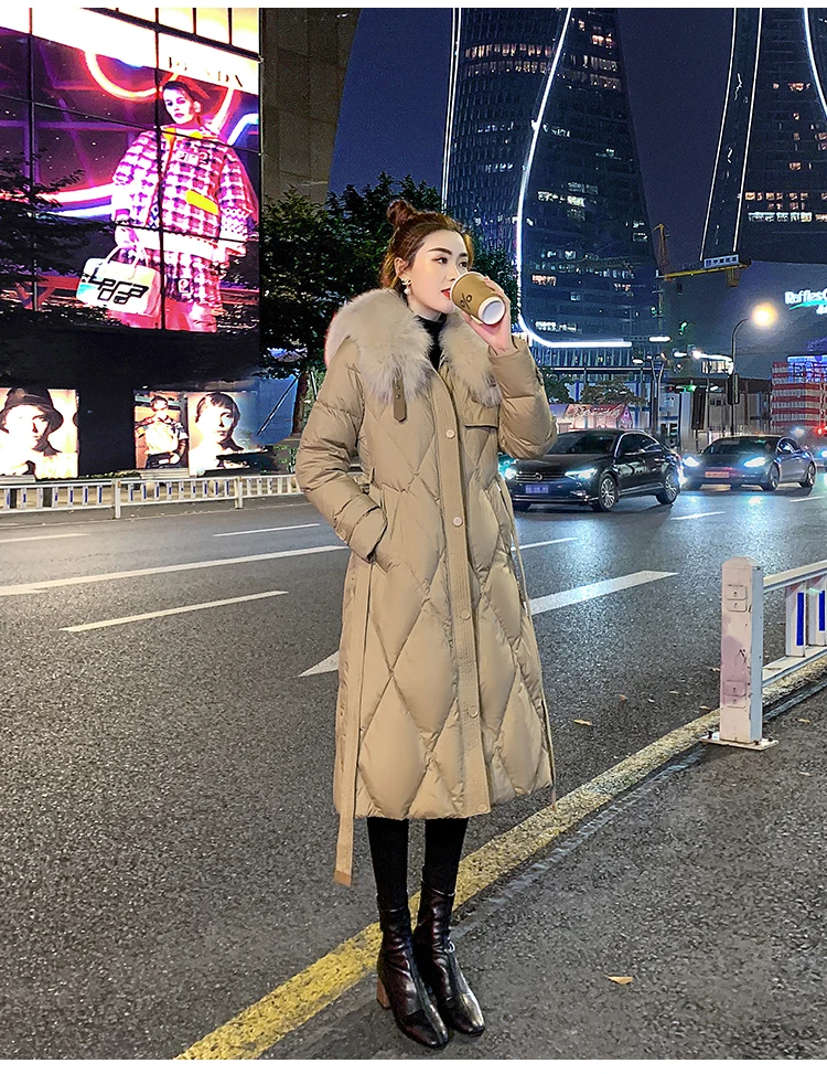 Large Collar lack Down Jacket for Women's Mid Length Winter New Hot Selling Fashionable and Stylish Thickened Jacket 2023