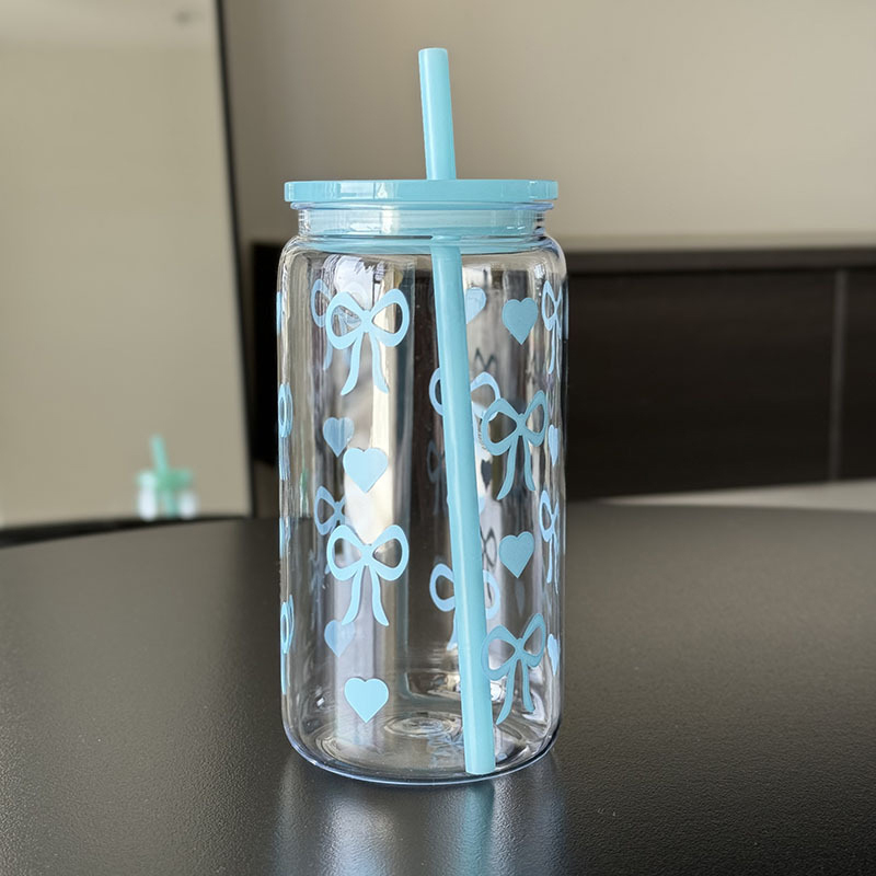 Cute Kawaii Style Plastic Tumbler: A Perfect Vessel for Your Drinks, with Adorable Bowknot Design and Straw Lid