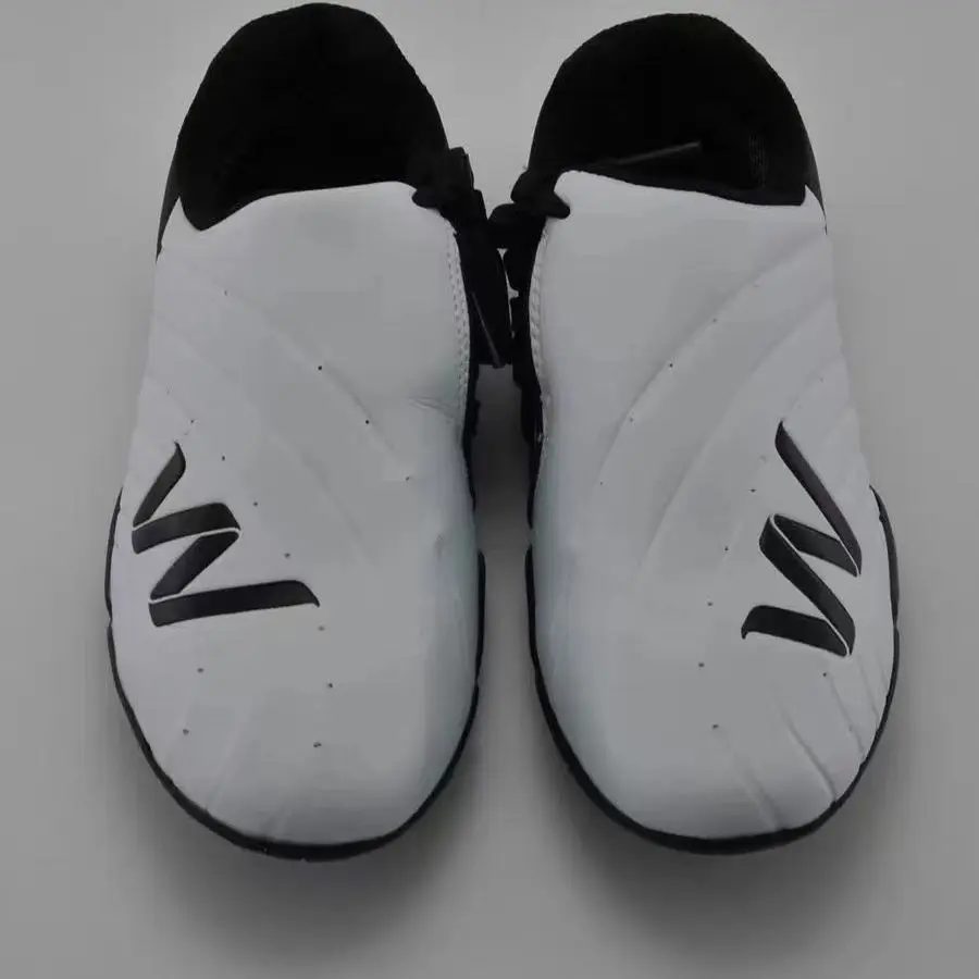 Professional Soft Sole Taekwondo Shoes Men's Women's Martial Arts Shoes Large Karate Taekwondo Breathable Training Sneaker