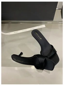 صندل بكعب عالٍ رفيع ومقدمة مفتوحة ومضخات 7