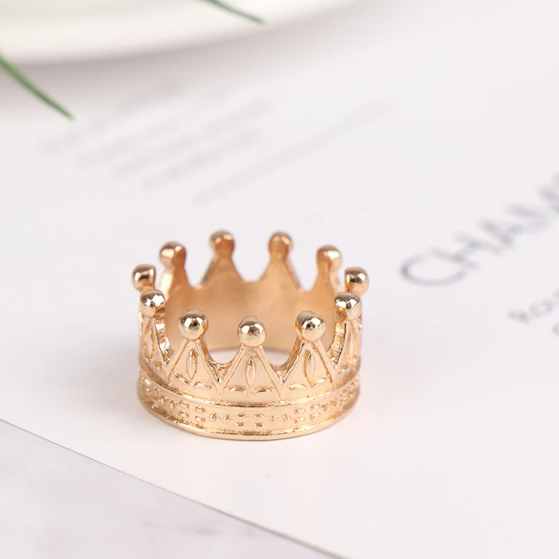 Dollhouse Miniature Metal Alloy Crown 1PC