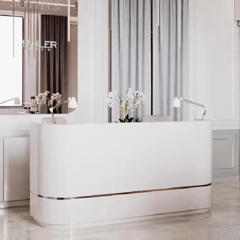 Рисунок 3 - Роскошный подиумный стол для супермаркета