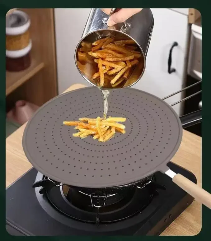 Silicone Kitchen Splatter Screen with Handle Heat-resisting Oil Splash Guard Drain Board Cover Kitchen Frying Pan Lid