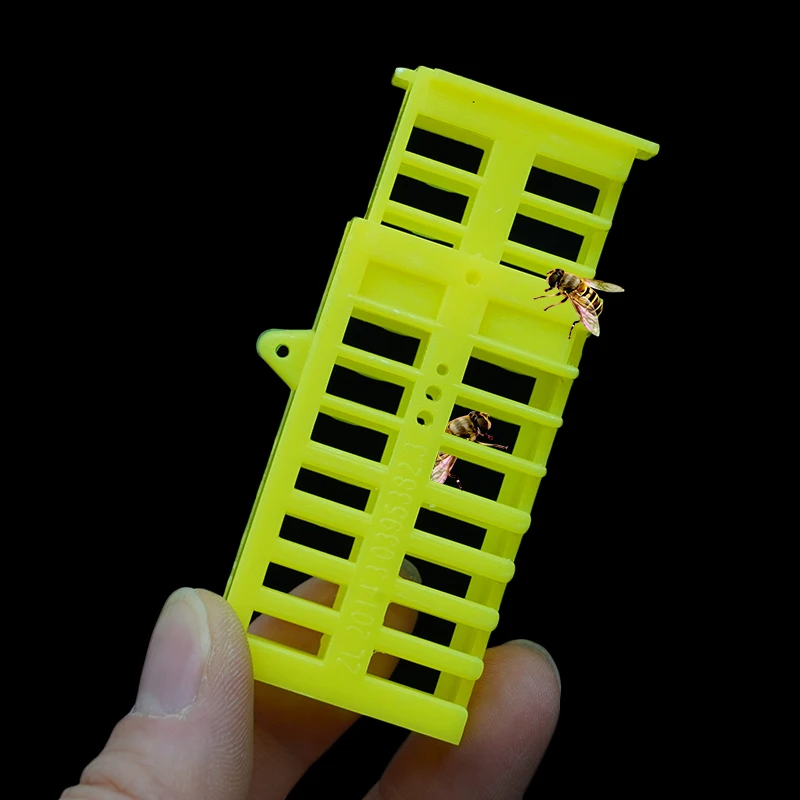 10 pcs Plastic Bee Queen Cage White Safety Mutil-functional Stretch Hutchs Tools Beekeeping Supplies Tool