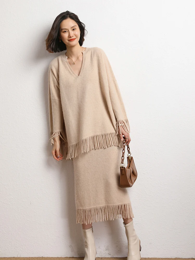 Women's cashmere long skirt detail 8