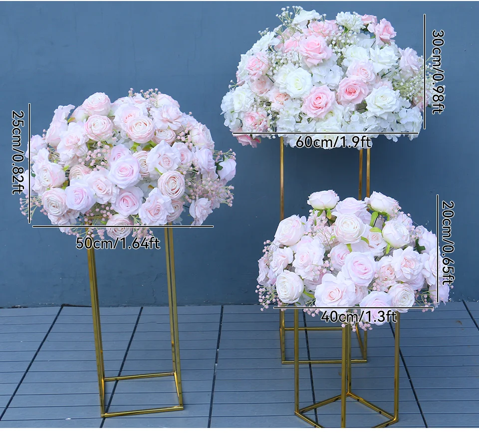 結婚式のテーブルのセンターピース、床のフラワーアレンジメント 結婚式のテーブルのセンターピース、床のフラワーアレンジメント