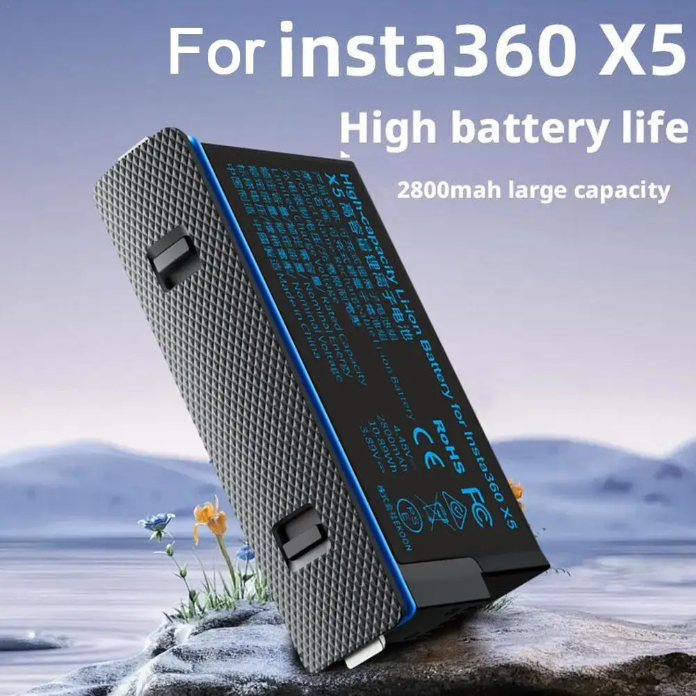 Batterie 2800mAh pour Insta360 X5 posée sur fond blanc, autonomie longue durée pour vos aventures