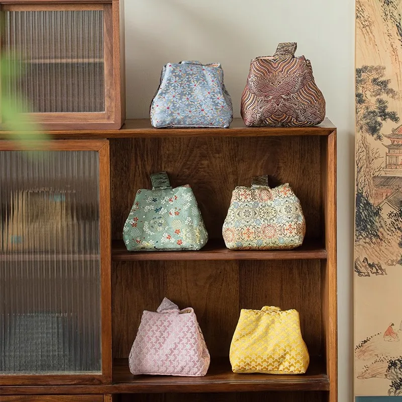 Chinese Vintage Yun Brocade Tea Set Pouch - Thickened Travel Storage Bag for 1 Teapot & 1 Cup, Shockproof Portable Case