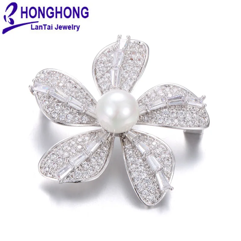 

Flower-shaped Women’s Boutique Brooch 3A Zircon Fashion Brooch Accessories Jewelry