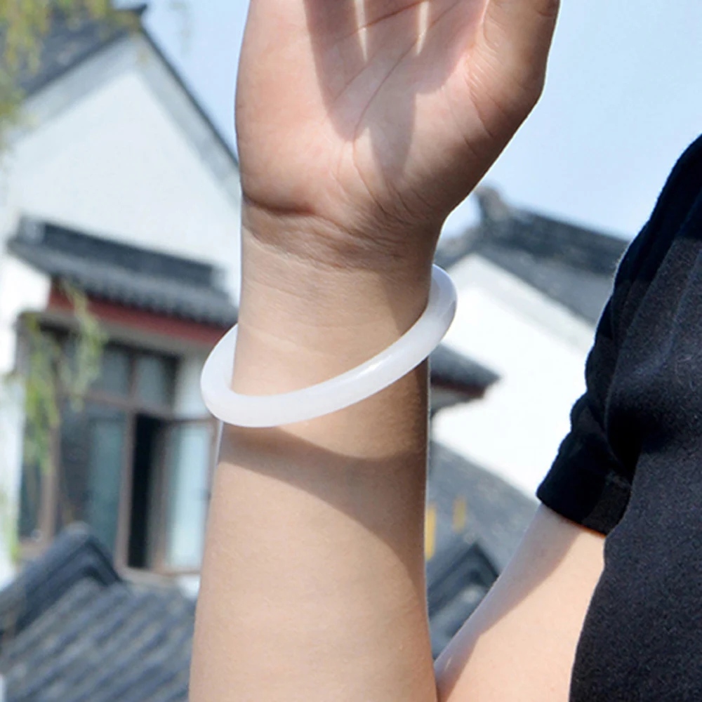 Натуральный китайский круглый нефритовый браслет