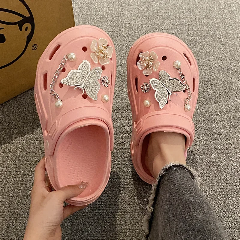 Fashion Charms Sandals 2025 New Clog Shoes Outdoor Women Slippers Thick Sole High Quality Summer Sandals For Girls 4