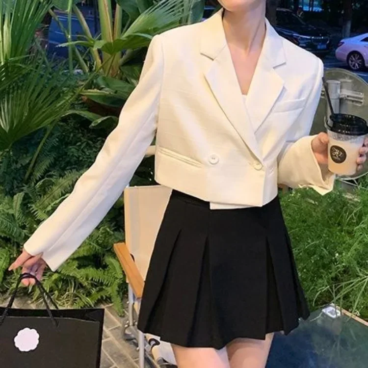 DAYIFUN Black Long-sleeved Suit Blazers Women's 2024 New Design Temperament Short Tops Office Lady Solid Color Loose Coats