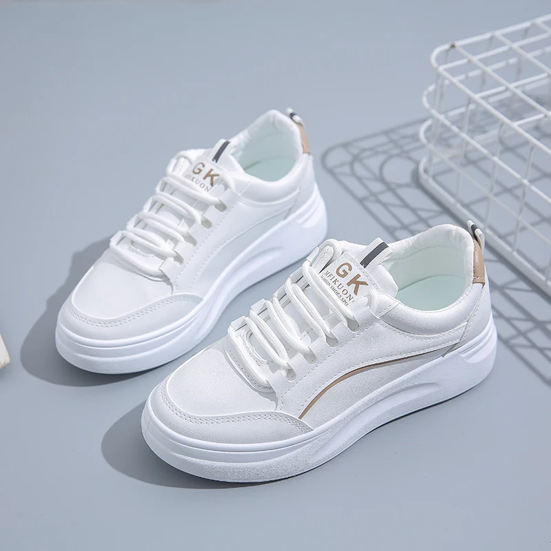 

2024 Spring New Casual Women's Shoes Student Outdoor Trend Little White Shoes Comfortable and Fashionable Athletic Board Shoes