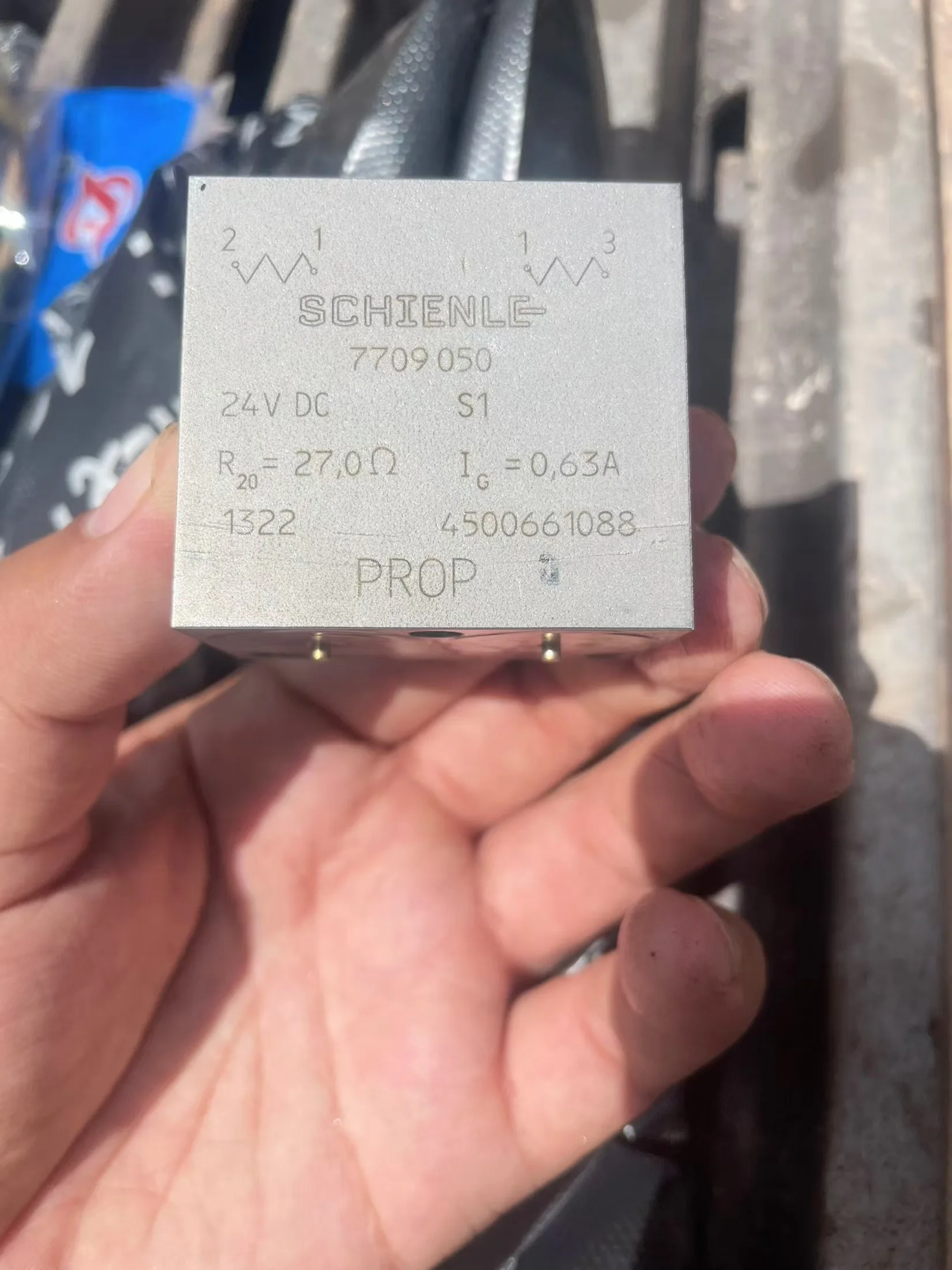 1PC 7709050 HAWE Multi way Valve Solenoid Valve SCHIENTE Electric Proportional Coil 24VDC