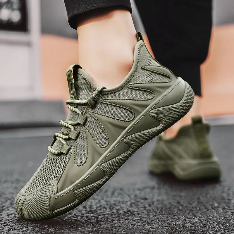 

Men Sneakers' New Summer Breathable Mens Trainers Wear, Slip and Smell Proof Men Casual Shoes