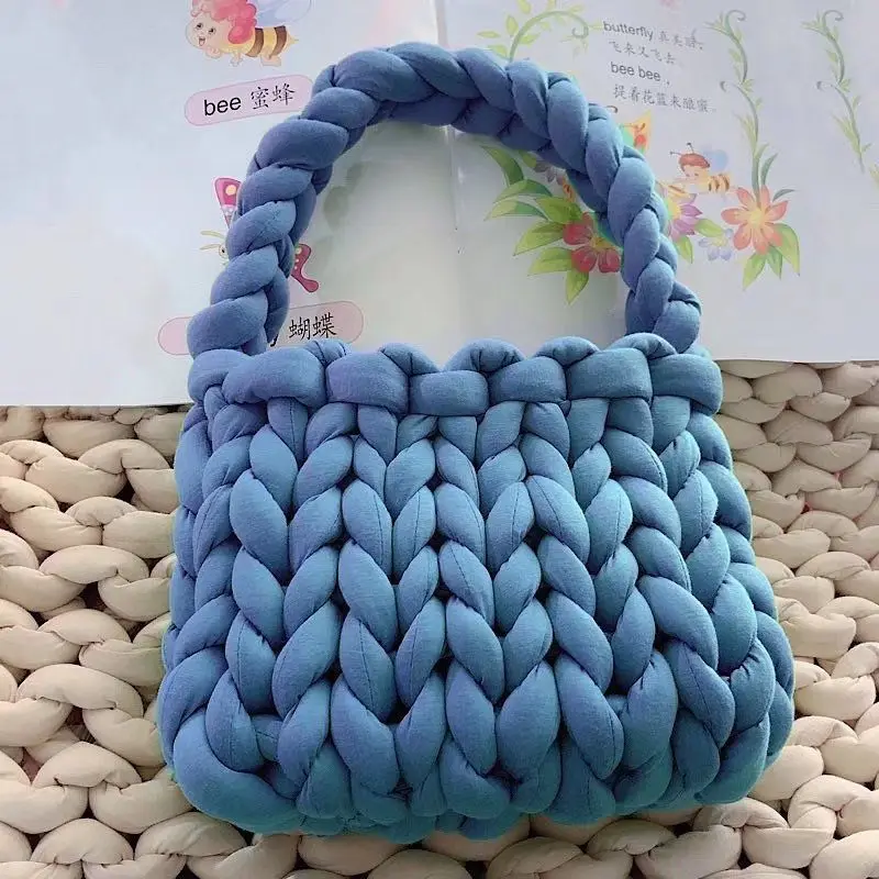 ★送料・関税込★INSTANTFUNK★Giant yarn wool-blend tote bag Amazon.com: Giant yarn hand knitted bag (One Size, purple
